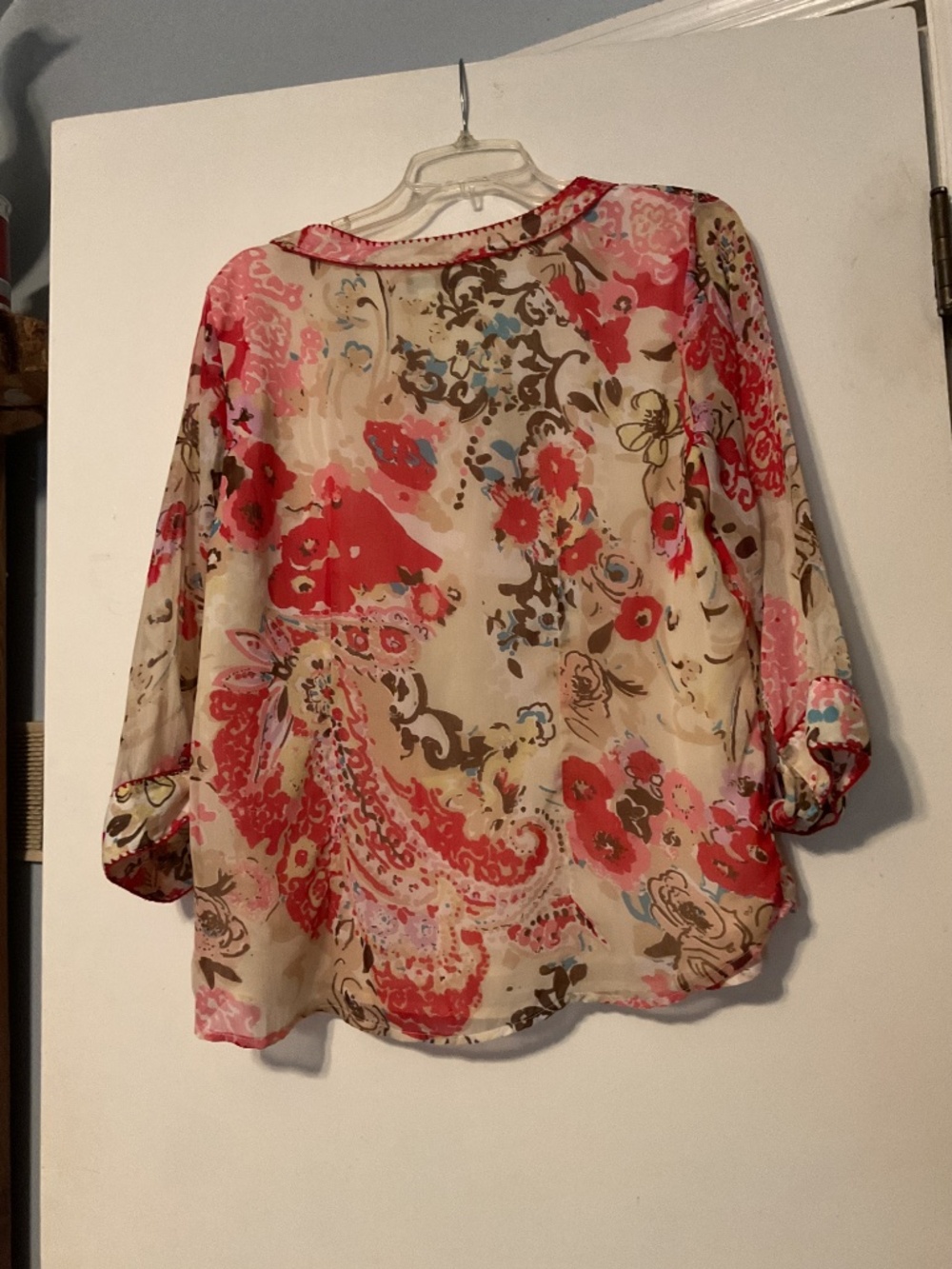 Spring floral top - Picture 2 of 4